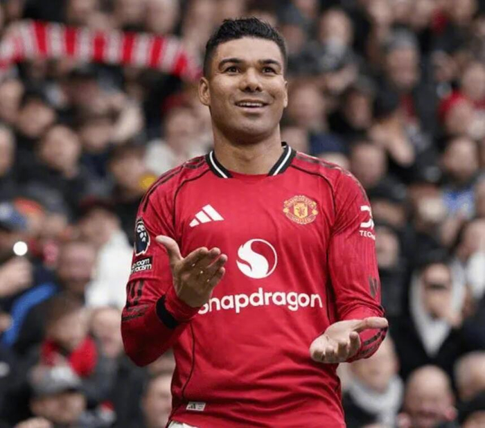 xcsports杏彩体育-C罗力邀卡塞米罗加盟利雅得胜利，巴西中场成转会焦点|克里斯蒂亚诺·罗纳尔多|曼联|利雅得胜利足球俱乐部|马卡报|球队_新浪体育_新浪新闻